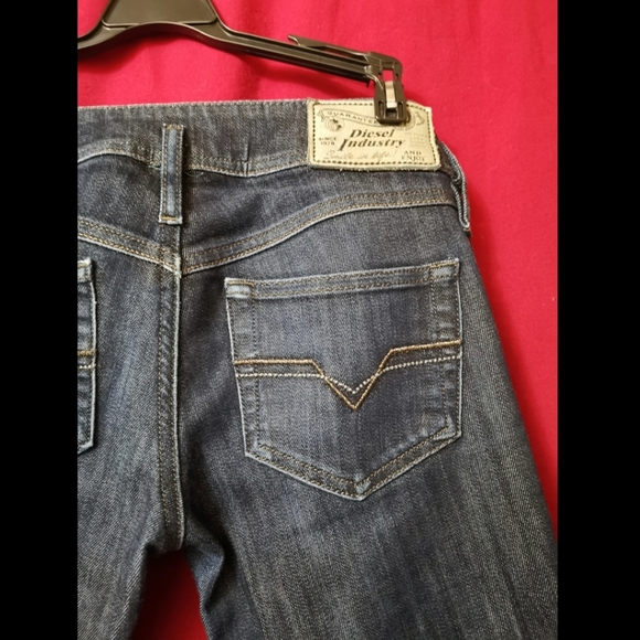 Dark wash jeans - Picture 4 of 5